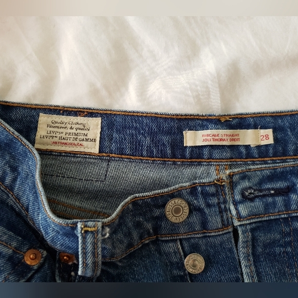 Levi's Ribcage Straight Ankle Jeans 28 - Picture 4 of 4